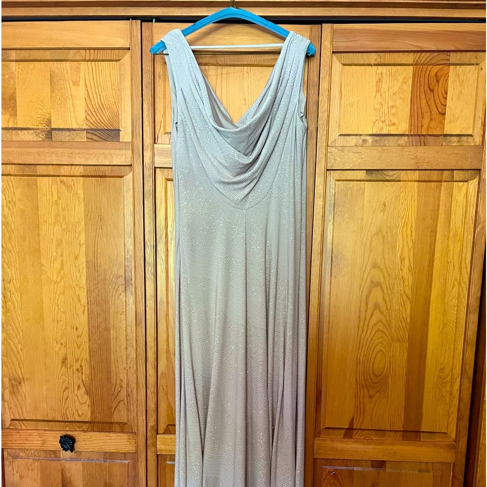 Calvin Klein maxi dress, NWT, size 6